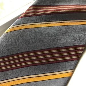 Yves Saint Laurent Mens Tie silk